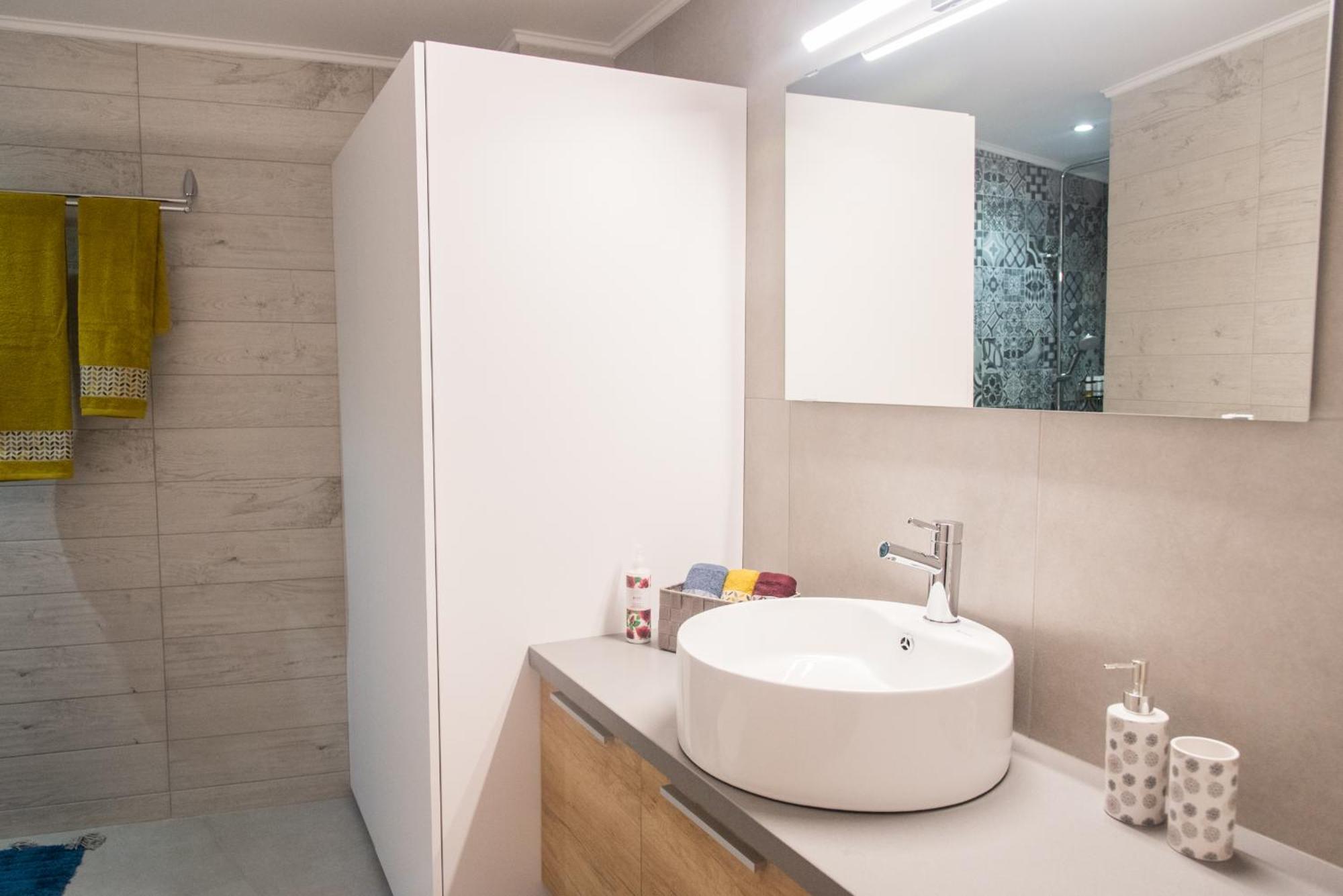 Comfy & Modern Apartment In The Heart Of Heraklion Esterno foto