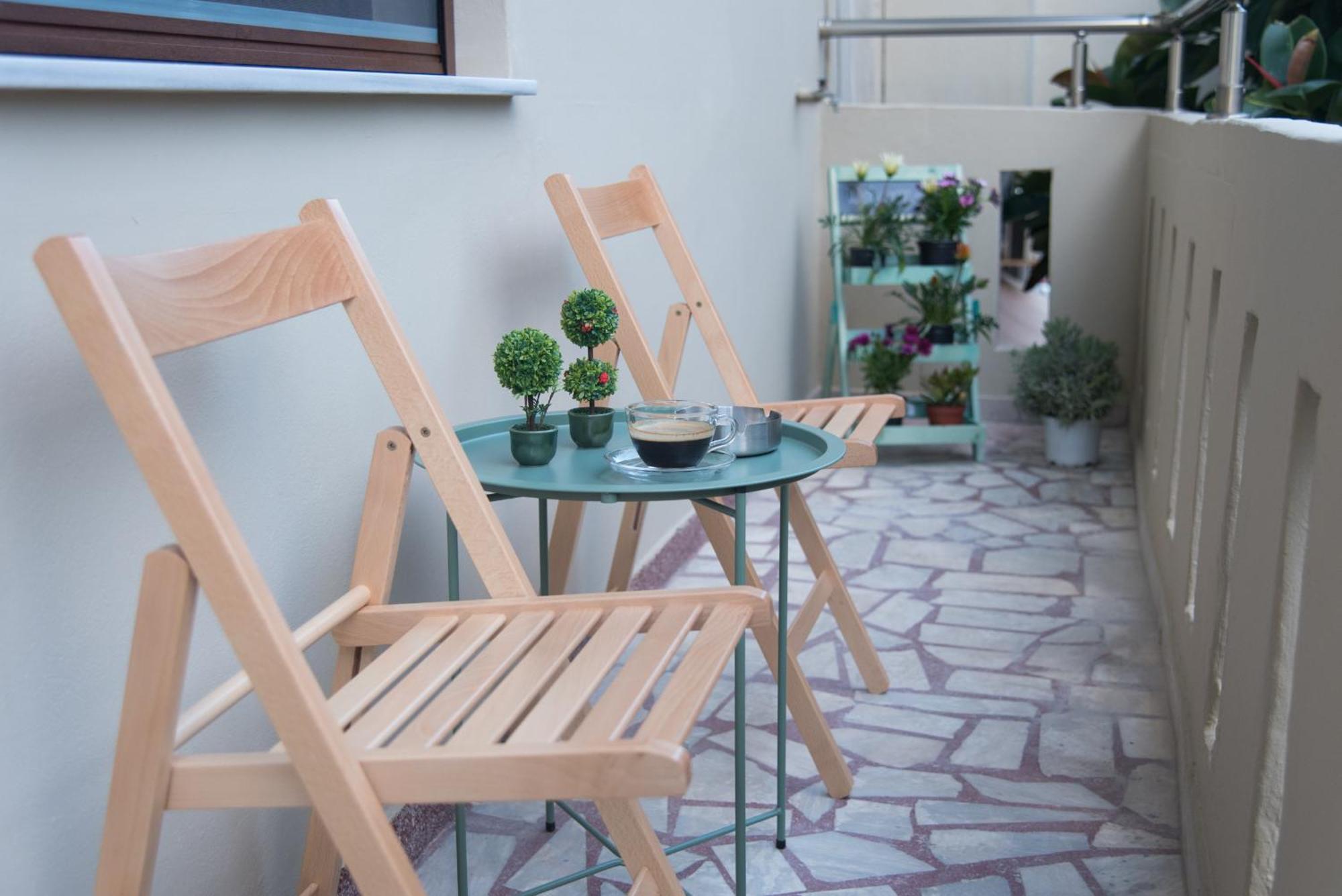 Comfy & Modern Apartment In The Heart Of Heraklion Esterno foto